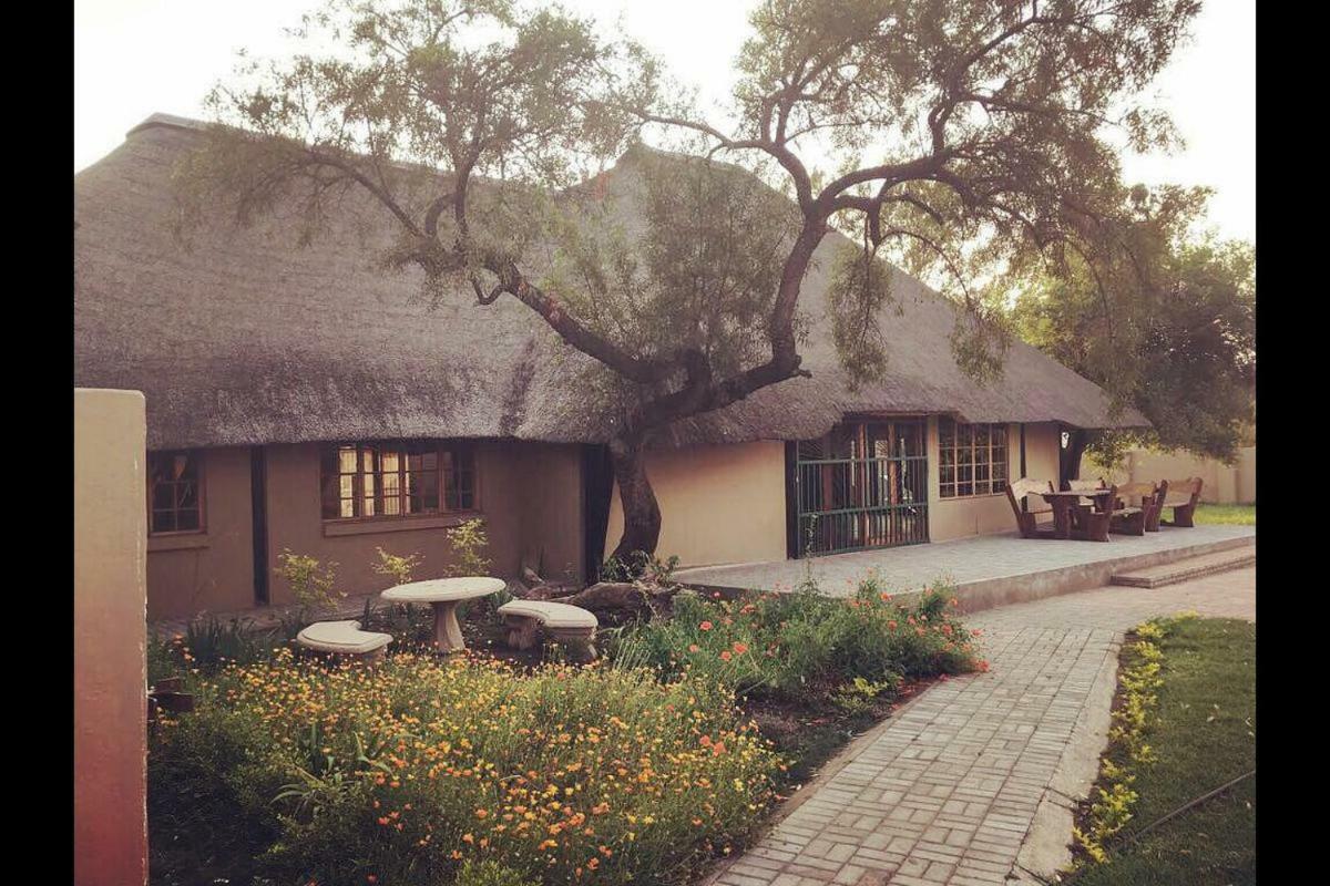 Esmarline Lodge Brits Exterior foto